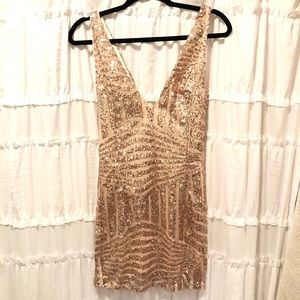 NWOT Rose gold sequins dress.